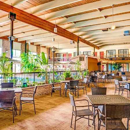 Wyndham Garden York Hotel Екстериор снимка