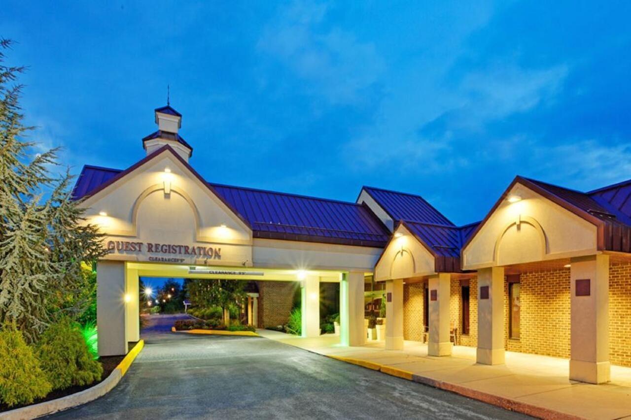 Wyndham Garden York Hotel Екстериор снимка