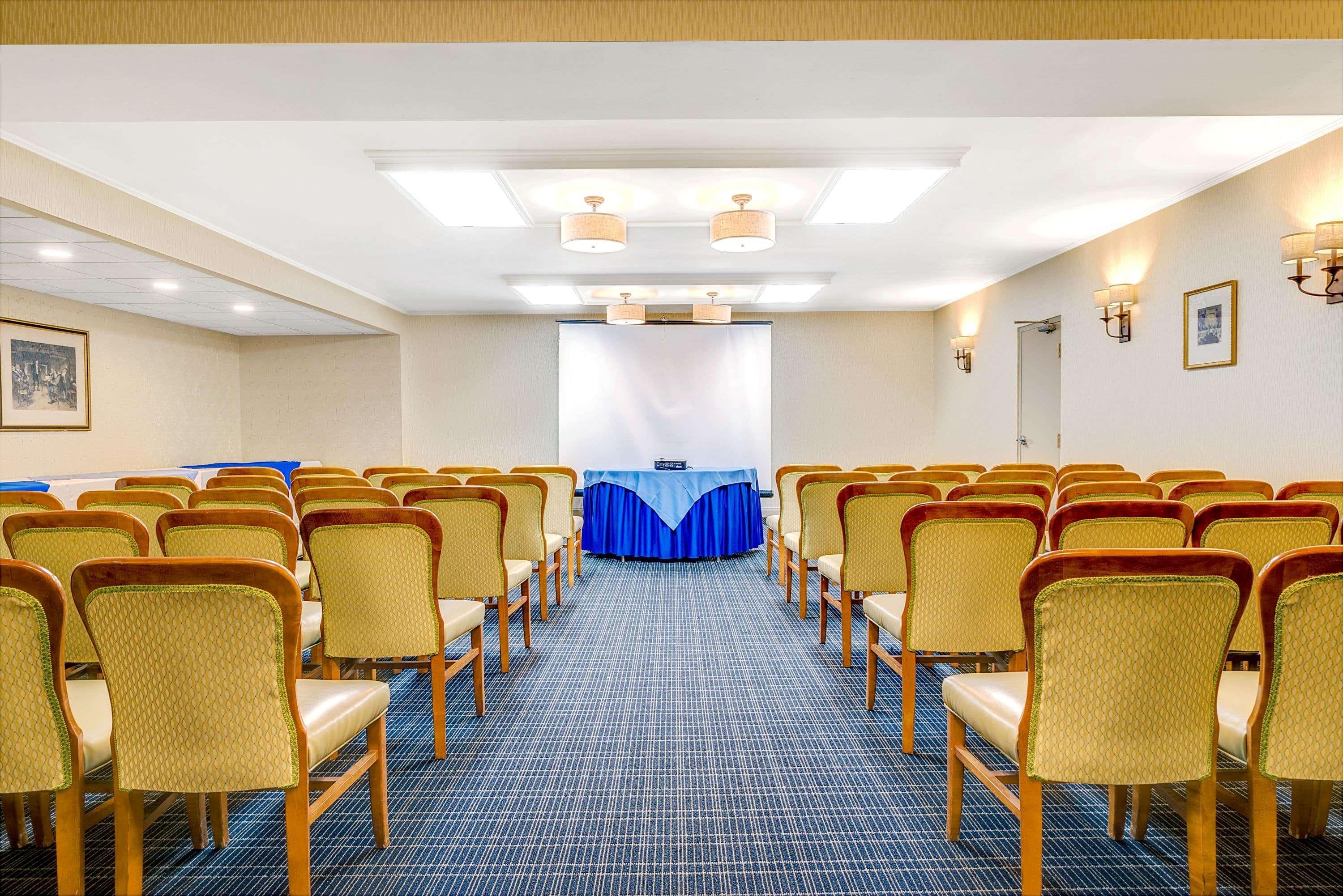 Wyndham Garden York Hotel Екстериор снимка