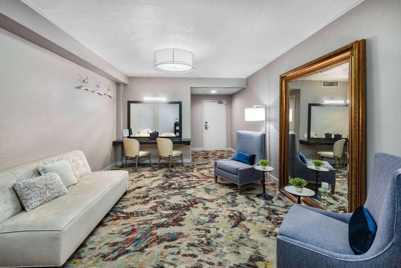 Wyndham Garden York Hotel Екстериор снимка