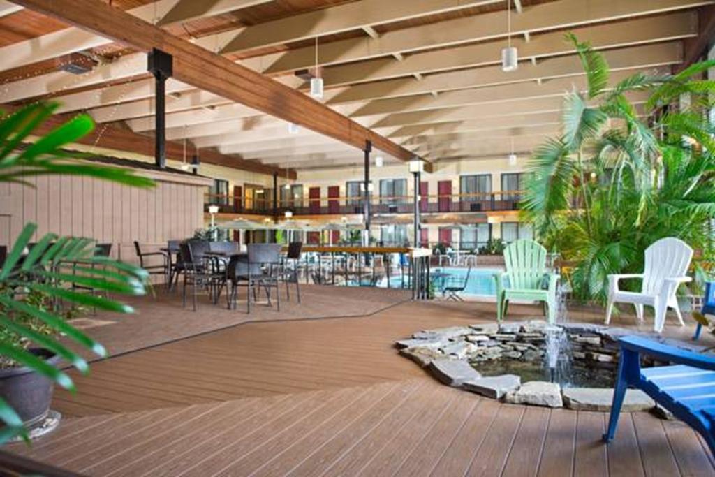 Wyndham Garden York Hotel Екстериор снимка